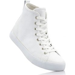 Wysokie sneakersy bonprix biały. Białe buty sportowe damskie bonprix, ze skóry. Za 79,99 zł.