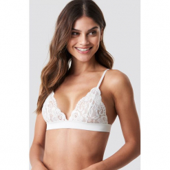NA-KD Lingerie Koronkowy biustonosz - White. Białe biustonosze bardotka NA-KD Lingerie, z elastanu. Za 40,95 zł.