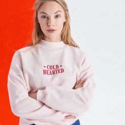 Bluza z napisem - Różowy. Różowe bluzy damskie Cropp, s, z napisami, bez rękawów, bez kaptura. W wyprzedaży za 39,99 zł.