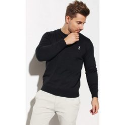 Sweter Edward Orlovski Grafitowy White. Szare swetry męskie Edward Orlovski, xl, z haftami, z bawełny, eleganckie, bez kołnierzyka, bez kaptura. Za 99,00 zł.