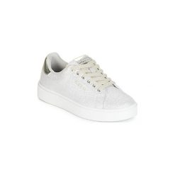 Buty Dziecko Kappa SAN REMO KID. Białe trampki dziewczęce Kappa, bez wzorów, bez zapięcia. Za 90,30 zł.