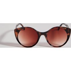 Okulary przeciwsłoneczne cat eye - Wielobarwny. Okulary przeciwsłoneczne damskie Mohito. Za 49,99 zł.