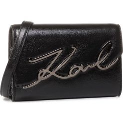 Torebka KARL LAGERFELD - 201W3105 Blk/Gn Mtl. Czarne listonoszki damskie KARL LAGERFELD, bez wzorów, ze skóry, bez dodatków. W wyprzedaży za 699,00 zł.