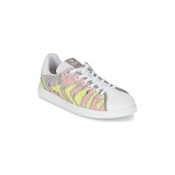 Buty Victoria DEPORTIVO TEXTILE CUIR. Brązowe trampki i tenisówki damskie Victoria, bez wzorów, bez zapięcia. Za 129,50 zł.