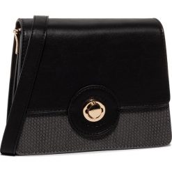 Torebka MONNARI - BAG2880-020 Black. Czarne listonoszki damskie Monnari, z aplikacjami, ze skóry ekologicznej, zdobione, bez dodatków. W wyprzedaży za 119,00 zł.