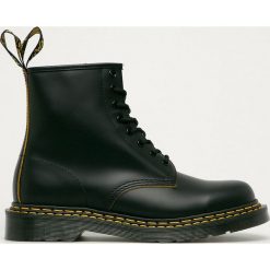 Dr. Martens - Workery skórzane 1460 DS. Czarne workery damskie Dr. Martens, ze skóry, bez obcasa, na obcasie, na sznurówki. Za 849,90 zł.