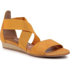 Sandały TAMARIS - 1-28138-24 Sun 602. Żółte klapki damskie Tamaris, bez wzorów, ze skóry, bez obcasa, na obcasie. Za 199,00 zł.