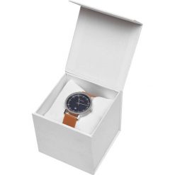 Zegarek w stylu sportowym. Brązowe zegarki męskie . W wyprzedaży za 34,99 zł.