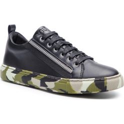 Sneakersy GUESS - FJ7LUI ELE12 BLK. Czarne półbuty damskie Guess, ze skóry. Za 299,00 zł.