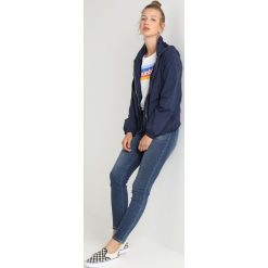 Tommy Jeans HOODED Kurtka wiosenna black iris. Niebieskie żakiety damskie Tommy Jeans, s, bez wzorów, z jeansu. Za 599,00 zł.