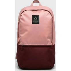 Reebok - Plecak. Różowe plecaki damskie Reebok, bez wzorów, z poliesteru. W wyprzedaży za 79,90 zł.