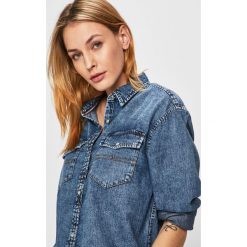 Tommy Jeans - Koszula. Niebieskie bluzki damskie Tommy Jeans, na co dzień, s, bez wzorów, z bawełny, klasyczne, z klasycznym kołnierzykiem, z długim rękawem. Za 299,90 zł.
