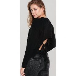 Czarny Sweter Bon Air. Czarne swetry damskie Renee, uniwersalny, bez wzorów, ze splotem, casualowe, bez rękawów, bez kaptura. Za 139,99 zł.