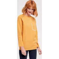 Sweter w kolorze żółtym. Żółte swetry damskie ZOCHA, m. W wyprzedaży za 159,95 zł.
