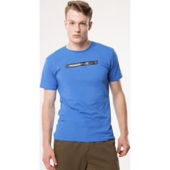 Niebieska Koszulka Participating. Niebieskie koszulki męskie Born2be, xxl, bez wzorów, bez kołnierzyka, bez rękawów. Za 39,99 zł.