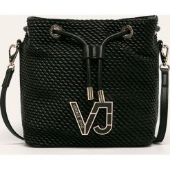 Versace Jeans - Torebka. Czarne kuferki damskie Versace Jeans, w paski, z jeansu, casualowe, na ramię, bez dodatków. W wyprzedaży za 649,90 zł.