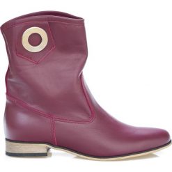 Wsuwane botki na niskim obcasie - skóra naturalna - model 270 - kolor bordowy. Czerwone botki damskie Zapato, ze skóry, klasyczne, na niskim obcasie, bez zapięcia. W wyprzedaży za 319,20 zł.