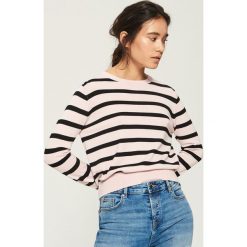 Sweter basic - Różowy. Czerwone swetry klasyczne damskie Sinsay, l. Za 39,99 zł.
