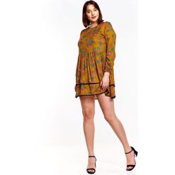 Wzorzysta sukienka z rozkloszowanym dołem żółty. Żółte sukienki damskie N/A, plus size, bez wzorów, bez kołnierzyka, plus size, bez rękawów, rozkloszowane. Za 166,29 zł.