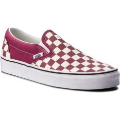 Tenisówki VANS - Classic Slip-On VN0A38F7U7A (Checkerboard) Dry Rose/W. Czerwone trampki i tenisówki damskie Vans, bez wzorów, z gumy, bez zapięcia. W wyprzedaży za 209,00 zł.