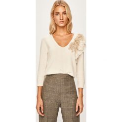 Twinset - Sweter. Czarne swetry damskie Twinset, s, bez wzorów, z jedwabiu, z krótkim rękawem, krótkie, bez kaptura. W wyprzedaży za 549,90 zł.