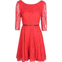 Guess Sukienka "Cinzia". Szare sukienki damskie Guess, m, z haftami, z tkaniny, z okrągłym kołnierzem, bez rękawów, rozkloszowane. Za 199,00 zł.
