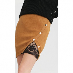 Camelowa Spódnica Cease. Brązowe minispódniczki other, na jesień, l. Za 69,99 zł.