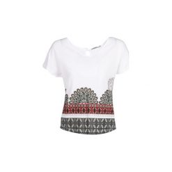 T-shirty z krótkim rękawem Desigual UMA. Białe t-shirty damskie marki Desigual, s, bez wzorów, bez kołnierzyka. Za 199,00 zł.
