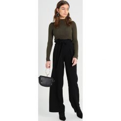 Swetry klasyczne damskie: Topshop Petite BUTTON ROLL Sweter khaki