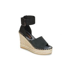 Sandały Superdry ANNA WEDGE ESPADRILLE. Czarne sandały damskie marki Superdry, bez wzorów, bez obcasa, bez zapięcia. Za 219,00 zł.