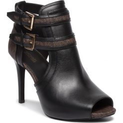 Sandały MICHAEL MICHAEL KORS - Blaze Open Toe Bootie 40F9BLHE6L Blk/Brown. Pomarańczowe klapki damskie MICHAEL Michael Kors, bez wzorów, ze skóry ekologicznej, bez obcasa, na obcasie. Za 839,00 zł.