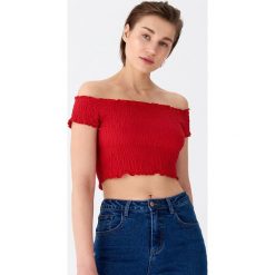 Krótka bluzka off shoulder - Czerwony. Czerwone bluzki damskie House, xl, bez wzorów, bez kołnierzyka, z krótkim rękawem. W wyprzedaży za 19,99 zł.
