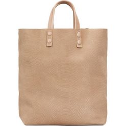 Skórzana torebka w kolorze beżowym - 45 x 46 x 11 cm. Brązowe torebki klasyczne damskie Marc O' Polo, w paski, ze skóry. W wyprzedaży za 434,95 zł.