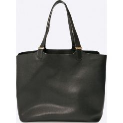 Pieces - Torebka. Różowe torebki klasyczne damskie marki Pieces, ze skóry ekologicznej, na ramię, duże. W wyprzedaży za 129,90 zł.