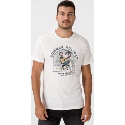 Jack & Jones Oniket Koszulka Biały. Białe podkoszulki męskie Jack & Jones, s, z nadrukiem, z bawełny, z krótkim rękawem. Za 64,95 zł.