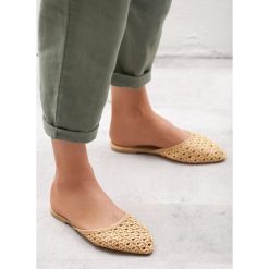 Beżowe Klapki Soul Into. Brązowe klapki damskie Born2be, z aplikacjami, bez obcasa, na obcasie. Za 69,99 zł.