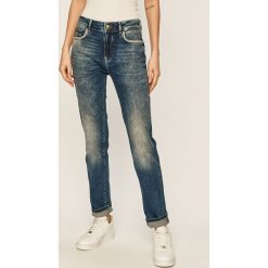 Desigual - Jeansy Samsa. Niebieskie jeansy damskie Desigual. W wyprzedaży za 269,90 zł.