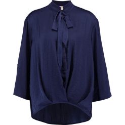 Bluzki asymetryczne: Cream COMMA Bluzka dark blue