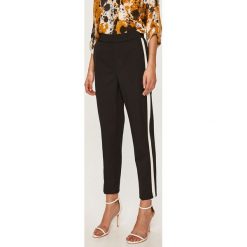 Answear - Spodnie. Czarne spodnie damskie ANSWEAR, s, bez wzorów, z elastanu, casualowe. Za 119,90 zł.