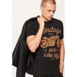 T-shirt z motocyklem - Czarny. Czarne t-shirty męskie House, l. Za 39,99 zł.