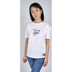 Tommy Hilfiger damska koszulka UW0UW02262 Cn Tee SS Logo S biała. Białe koszulki damskie TOMMY HILFIGER, s, bez wzorów, z bawełny, bez kołnierzyka. Za 179,00 zł.