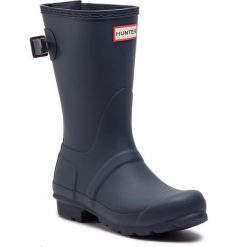 Kalosze HUNTER - Orig Black Adj Short WFS1013RMA Navy. Niebieskie kalosze damskie Hunter, z tworzywa sztucznego, bez obcasa, bez zapięcia. Za 549,00 zł.