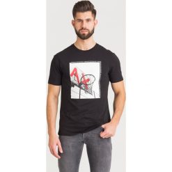 T-SHIRT Armani Exchange. Czarne t-shirty męskie Armani Exchange, s, z nadrukiem, z bawełny, z okrągłym kołnierzem. Za 146,30 zł.