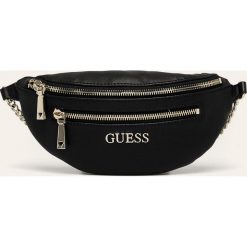Guess Jeans - Nerka. Czerwone nerki damskie Guess Jeans, w paski, z bawełny, bez dodatków. Za 399,90 zł.