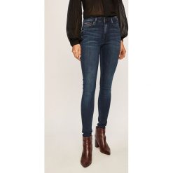 Tommy Jeans - Jeansy TJ 2008. Niebieskie jeansy damskie Tommy Jeans, bez wzorów, z elastanu, z podwyższonym stanem. Za 429,90 zł.