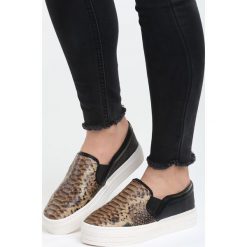 Khaki Slip On Snake. Brązowe tenisówki damskie Born2be. Za 24,99 zł.
