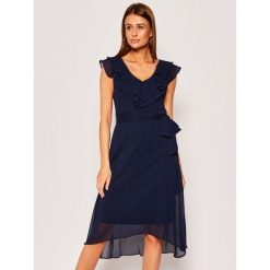 Sukienka koktajlowa DKNY DD9DI414. Niebieskie sukienki damskie DKNY, bez wzorów, z poliesteru, wizytowe, bez kołnierzyka, bez rękawów. W wyprzedaży za 579,00 zł.