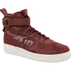 Czerwone Buty Nike Air Force 1 Sf Mid M 917753-202. Czerwone buty sportowe męskie Nike, z materiału, na sznurówki, Nike Air Force. W wyprzedaży za 619,00 zł.