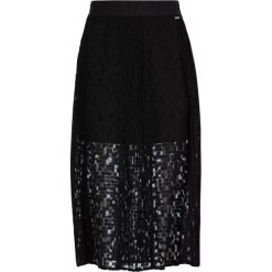 Spódnica midi Armani Exchange 6GYN46 YNQTZ 1200. Czarne spódniczki damskie Armani Exchange, bez wzorów, z poliesteru, midi. W wyprzedaży za 319,00 zł.