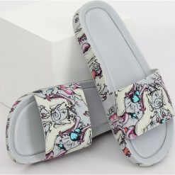 Klapki UNICORN szare CK83 GRAY. Szare klapki damskie obuwie damskie, bez wzorów, z gumy, bez obcasa. Za 59,90 zł.